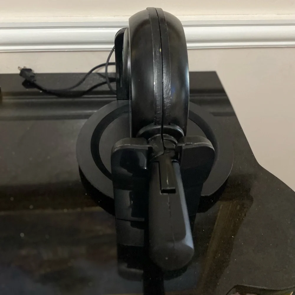 Bella Rotating Waffle Maker - Picture 9 of 12